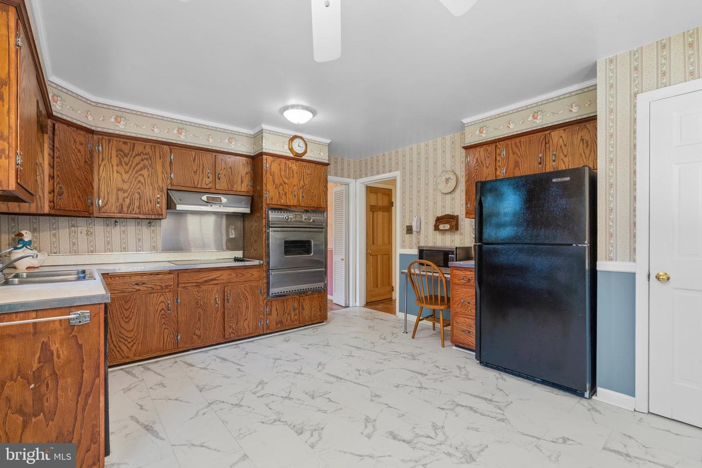 17404 Applewood Lane photo 12