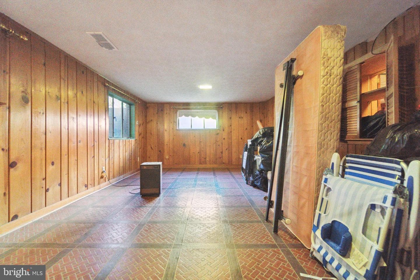 5021 White Flint Drive photo 30