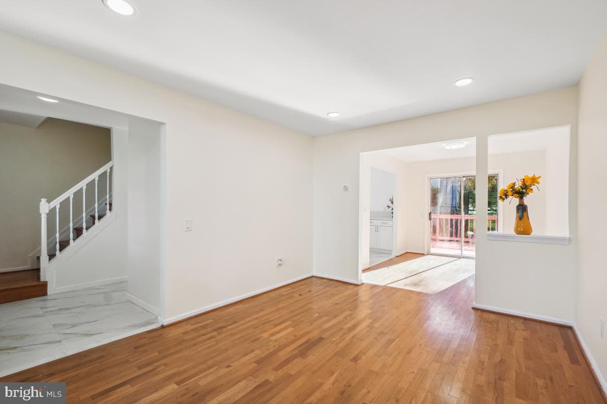 1831 Featherwood Street photo 23