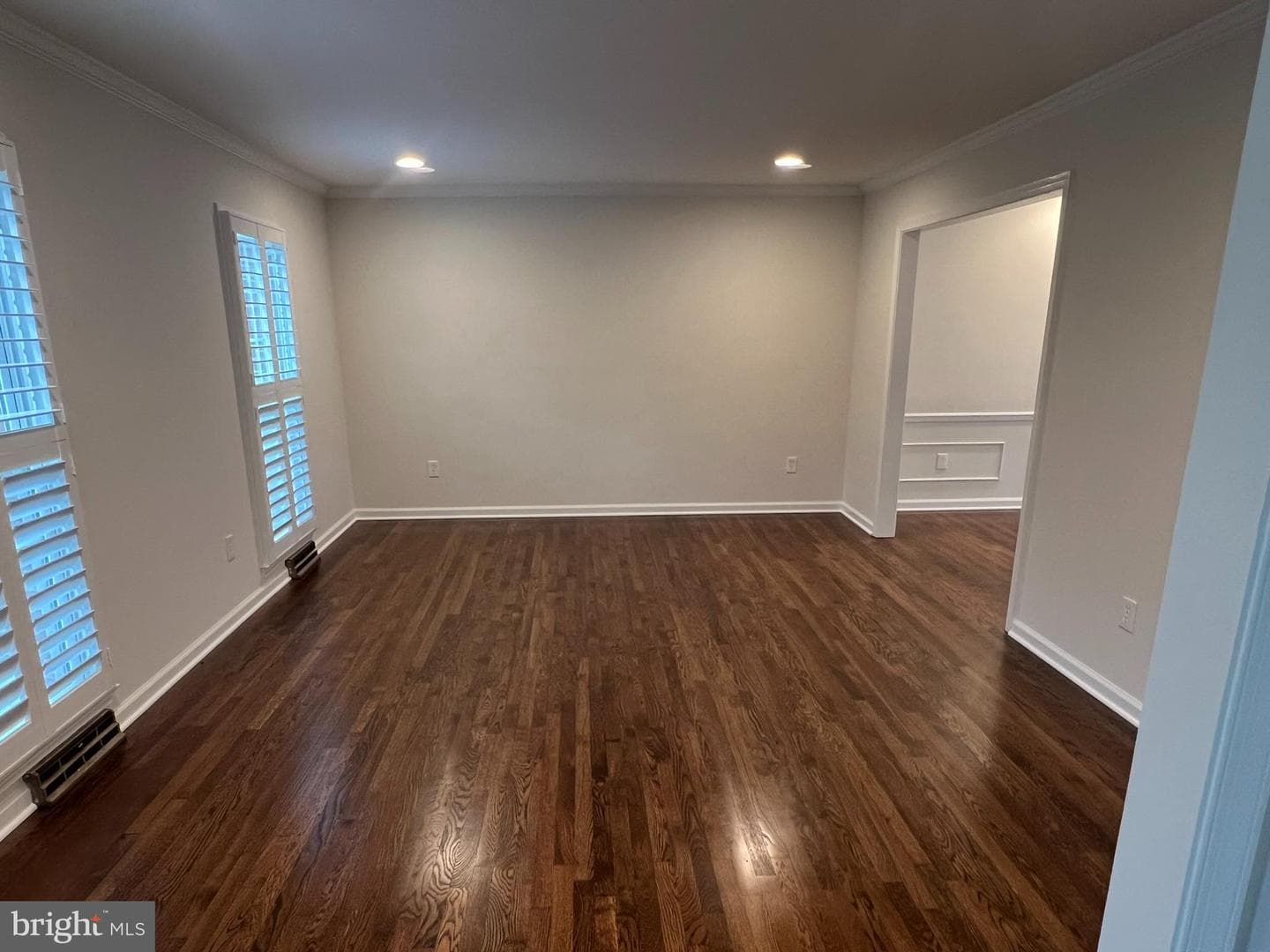 8925 Cherbourg Drive photo 15