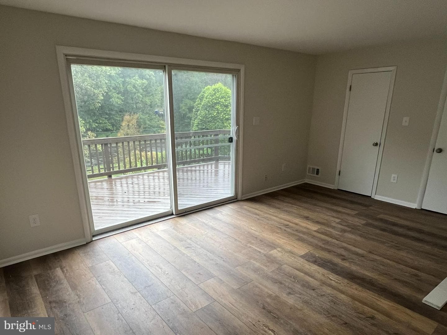 8925 Cherbourg Drive photo 24