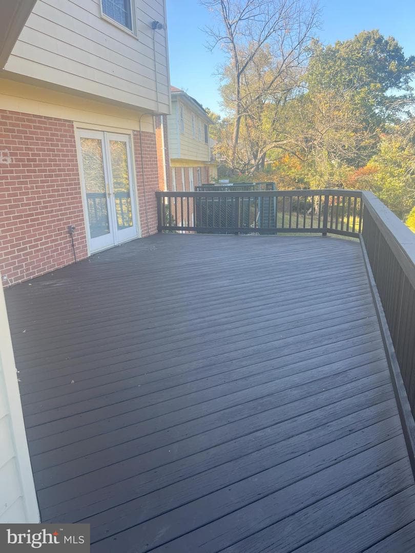 8925 Cherbourg Drive photo 32