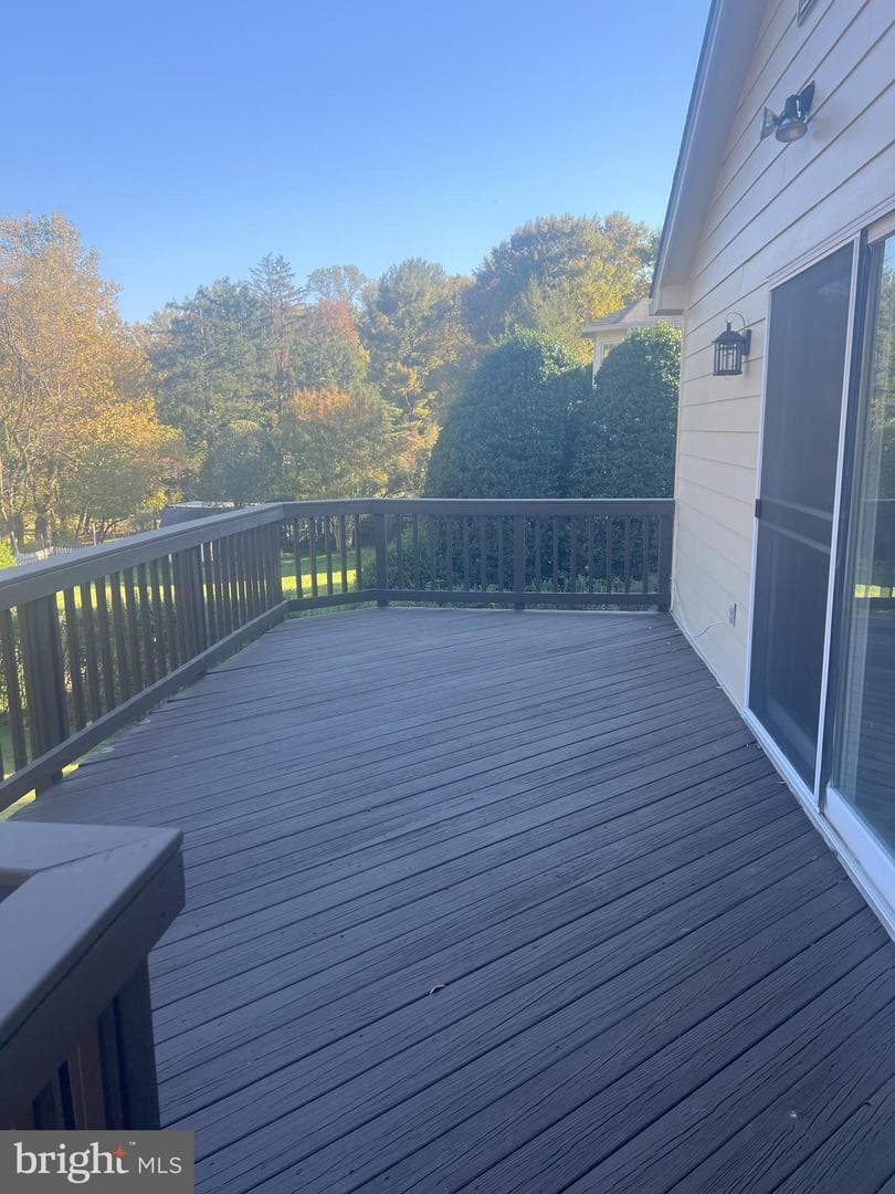 8925 Cherbourg Drive photo 34