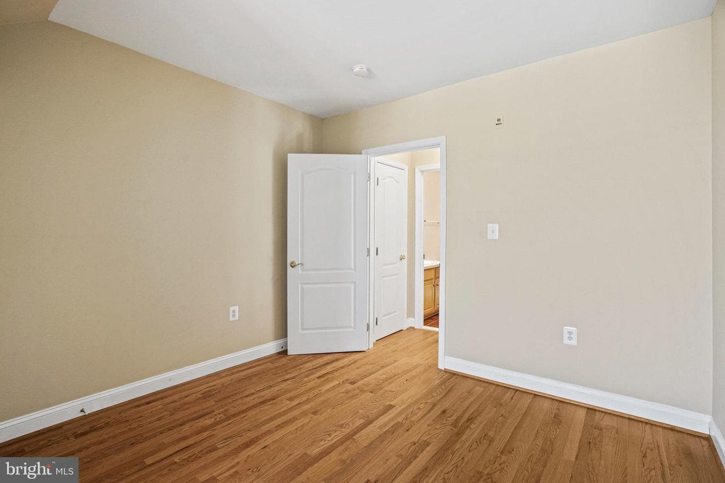 303 Redland Boulevard #401 photo 33