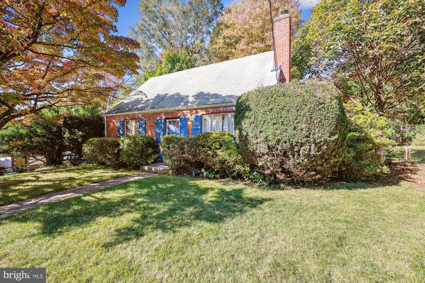 10111 Thornwood Road photo 11