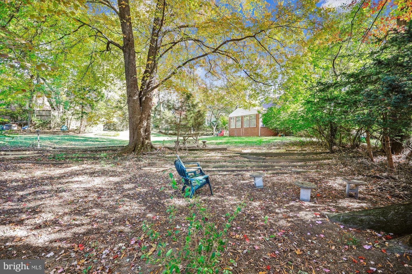 10111 Thornwood Road photo 8