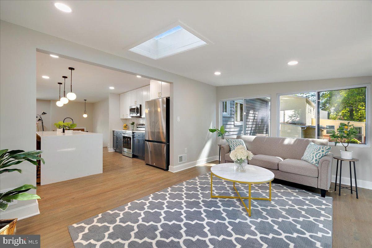 14416 Myer Terrace photo 9
