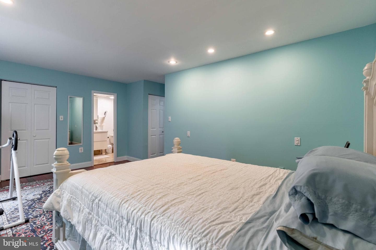 412 Girard Street #103 photo 22