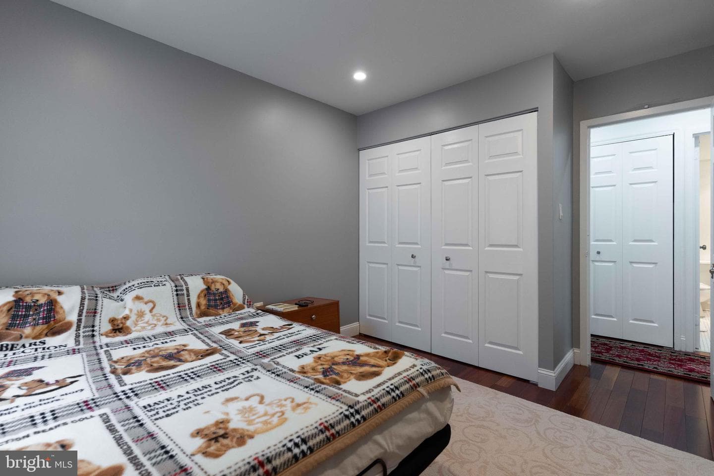 412 Girard Street #103 photo 26