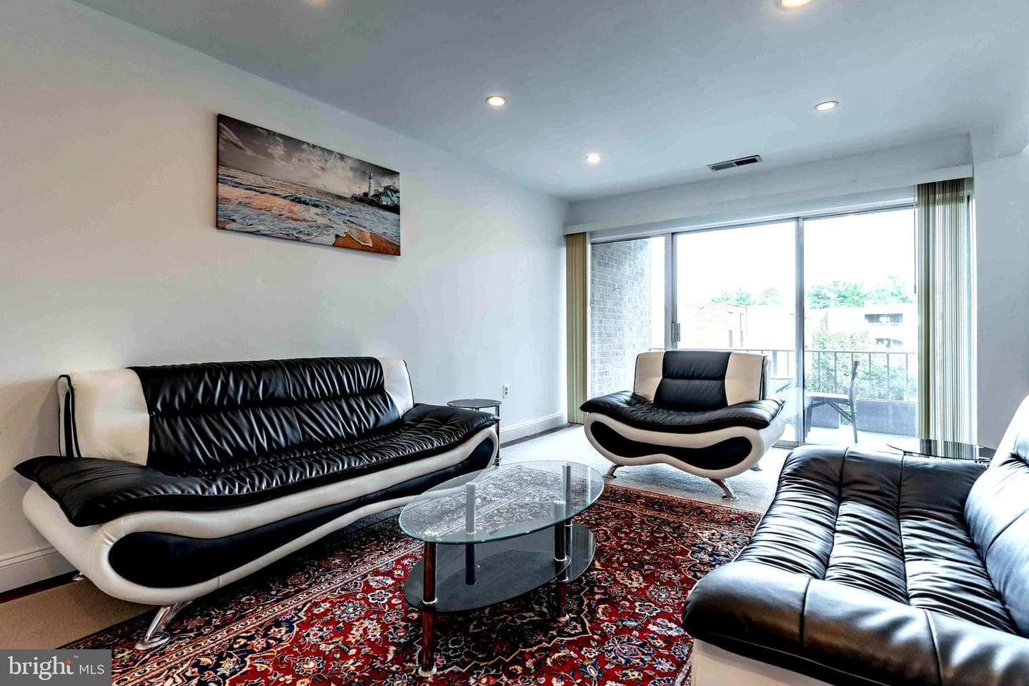 412 Girard Street #103 photo 4