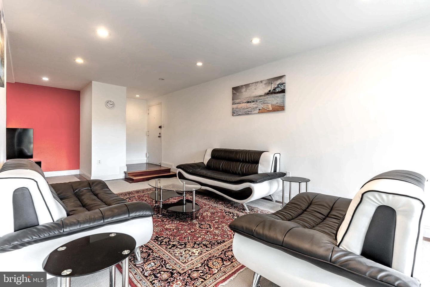 412 Girard Street #103 photo 8