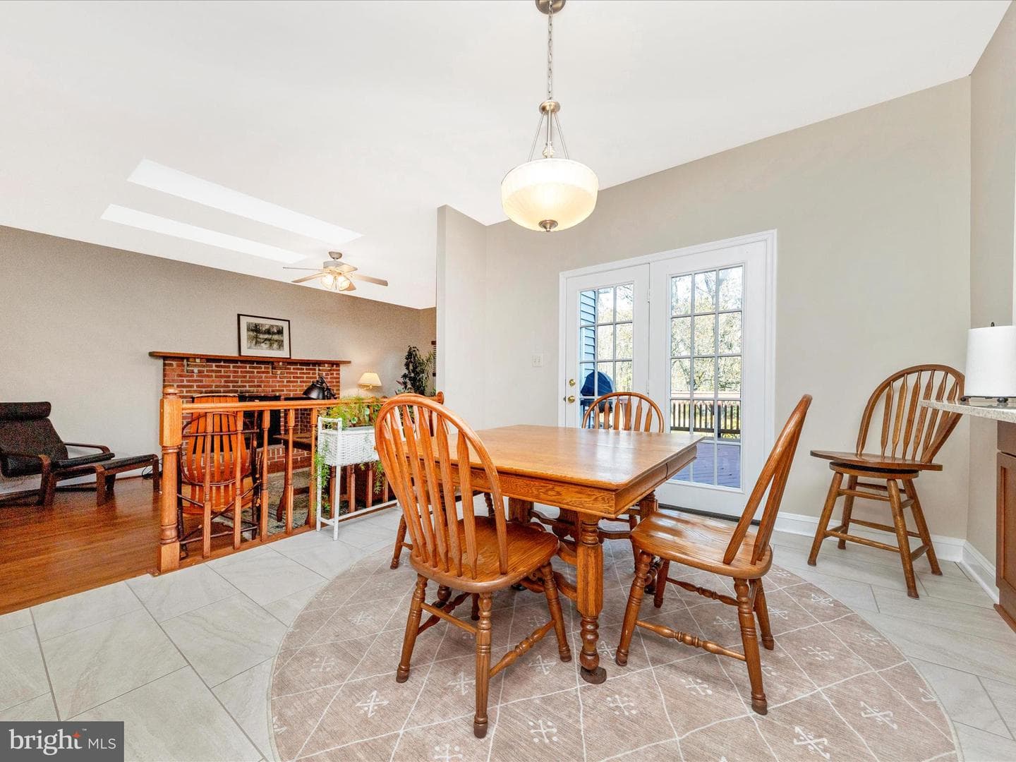 25205 Woodfield School Road photo 4
