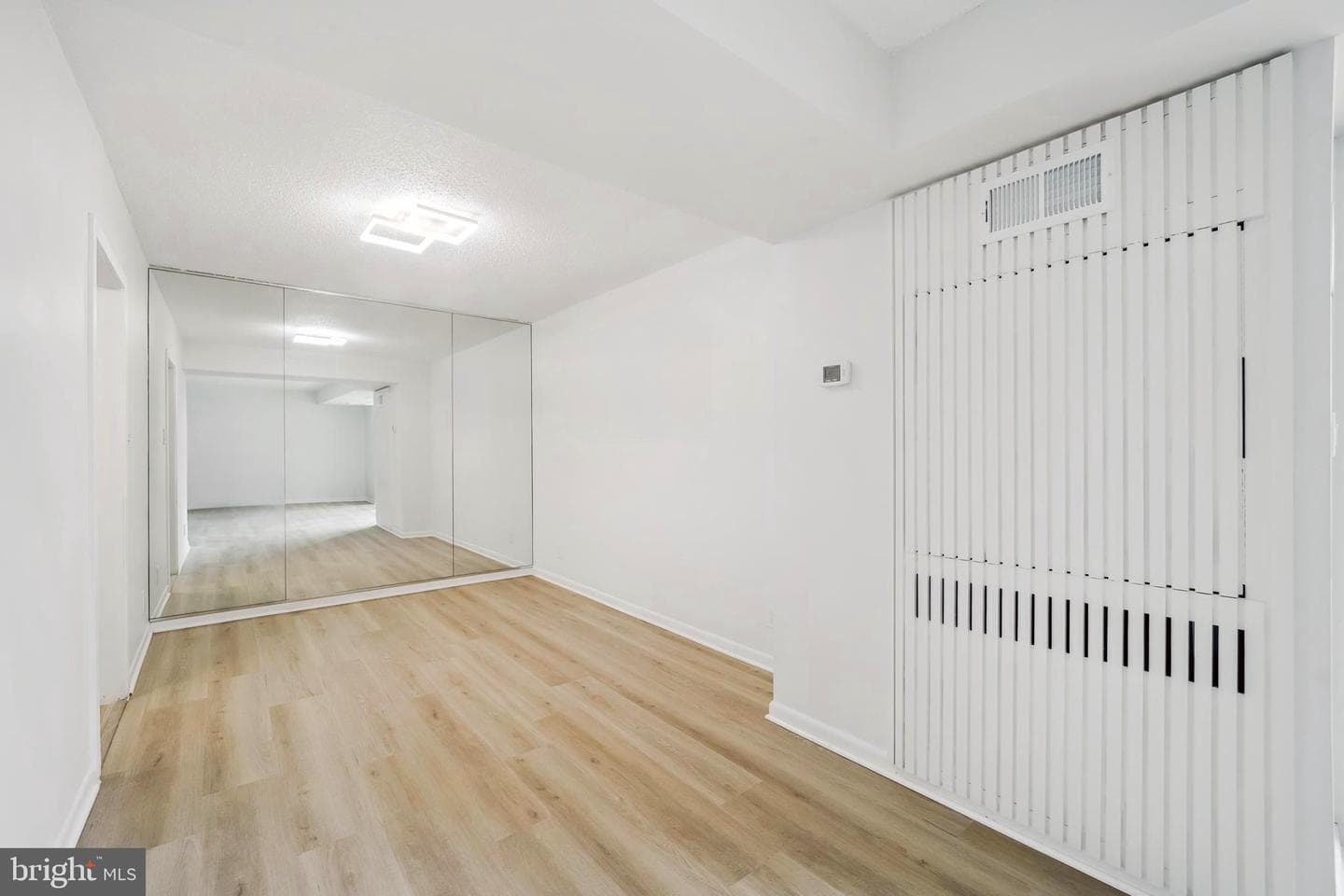 4601 N Park Avenue #1006-F photo 32