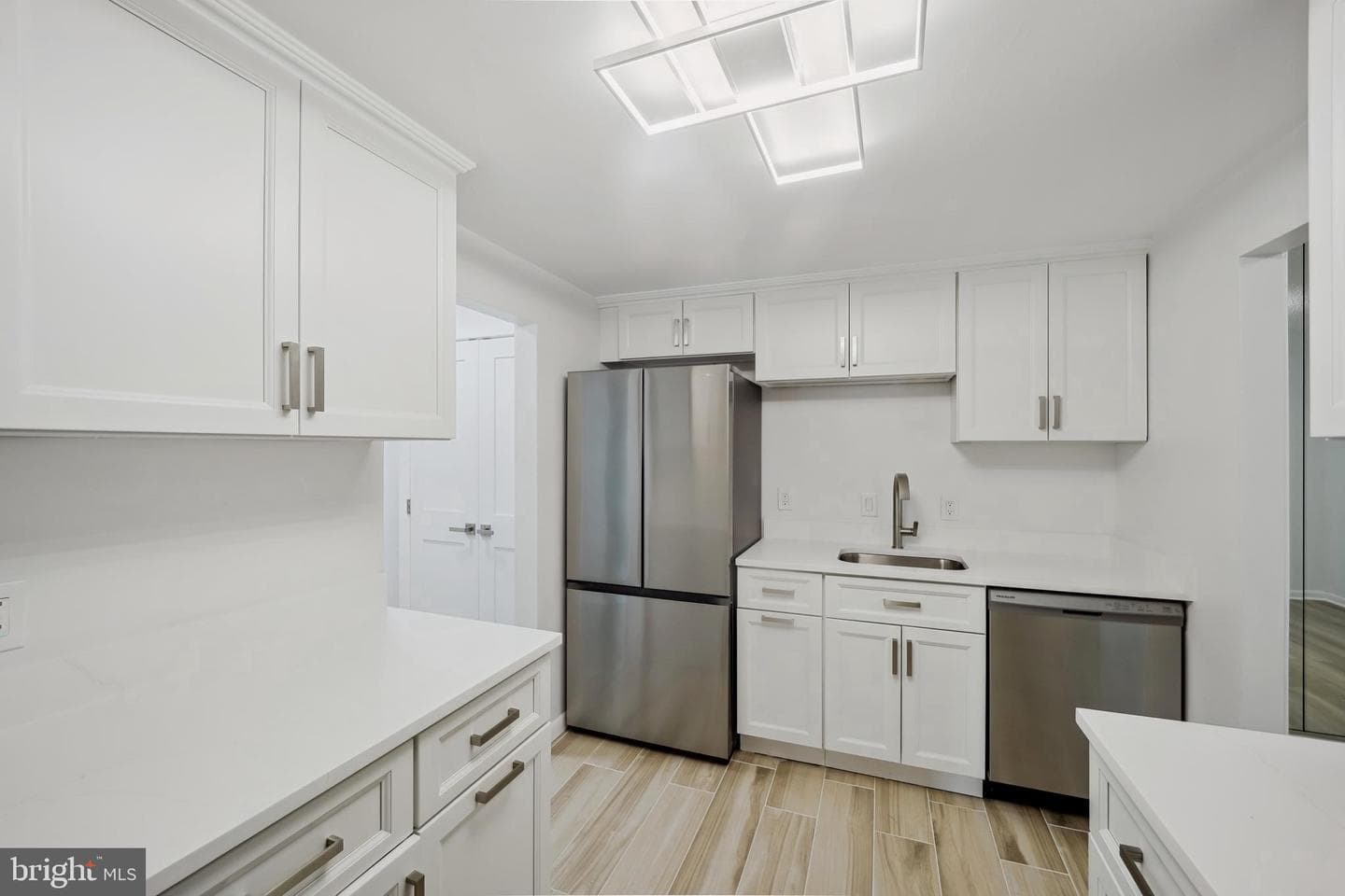 4601 N Park Avenue #1006-F photo 5