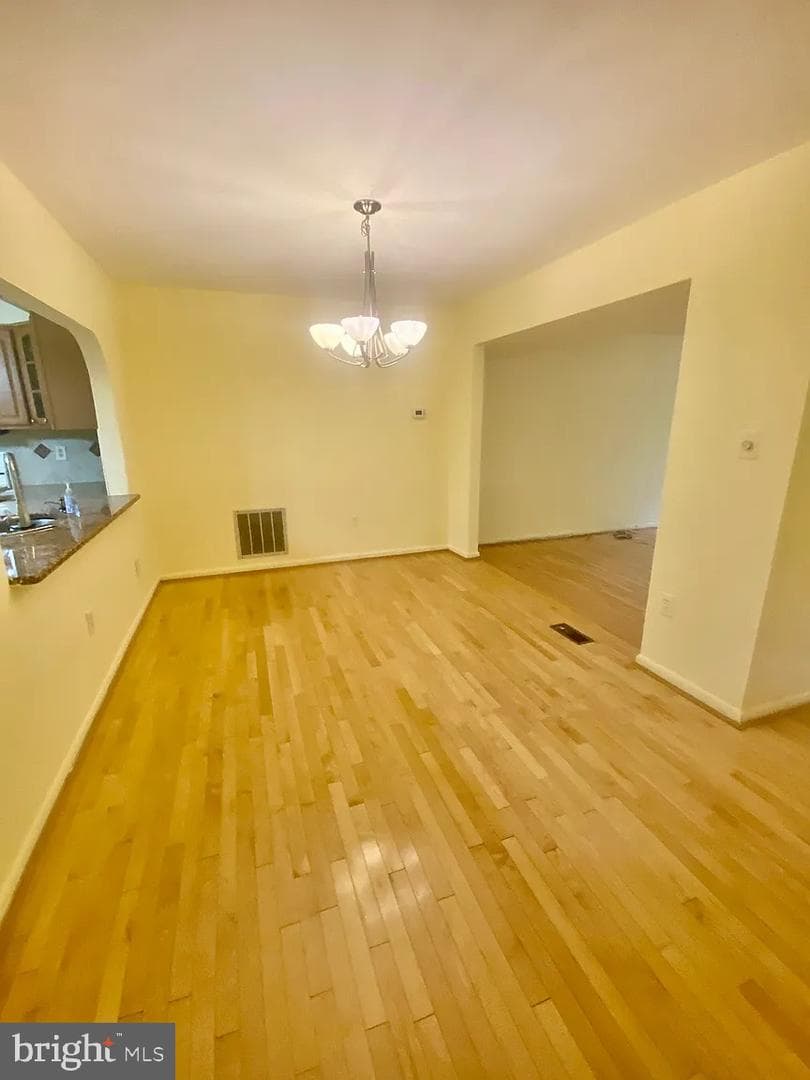 11100 Weatherburn Place photo 3
