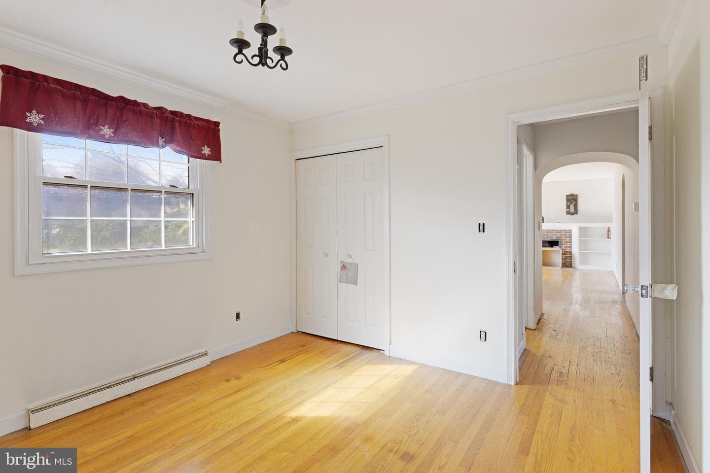 24411 Woodfield Road photo 12