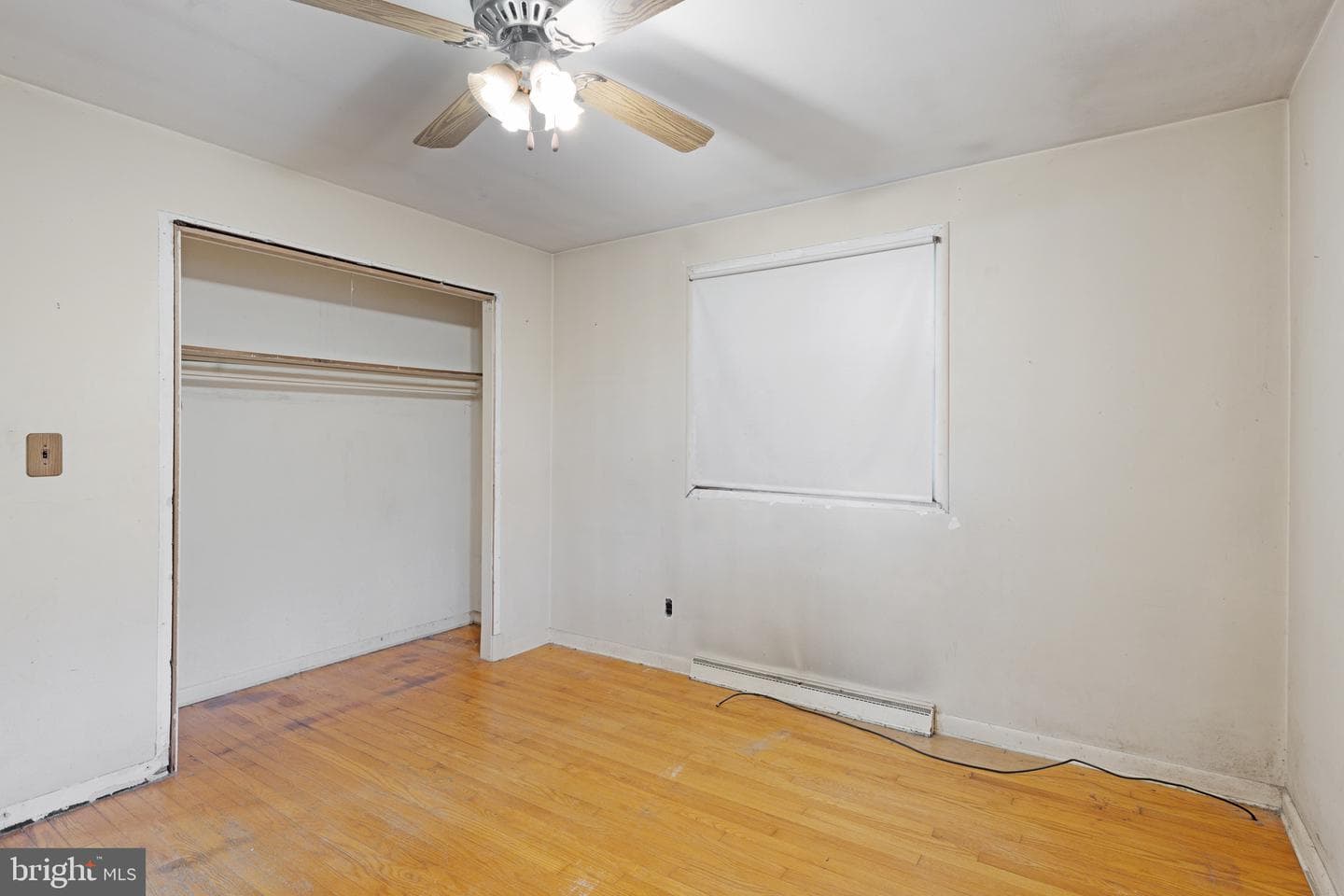 24411 Woodfield Road photo 14