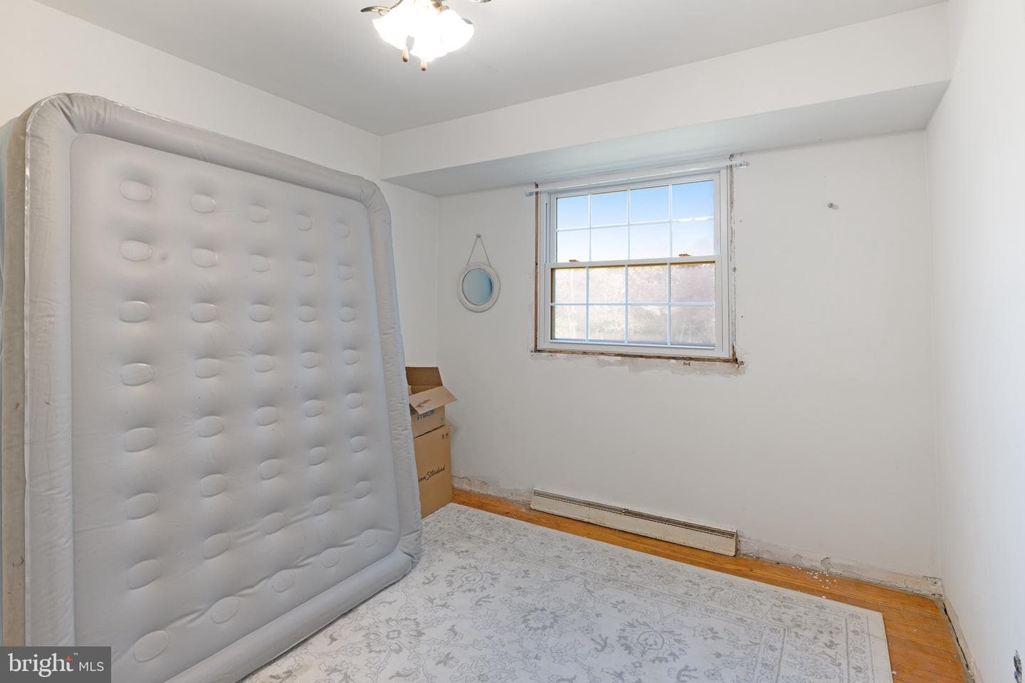 24411 Woodfield Road photo 16