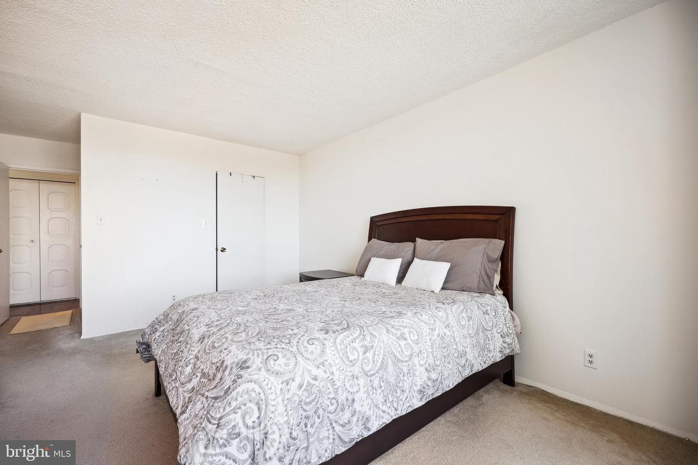 5225 Pooks Hill Road #525s photo 25
