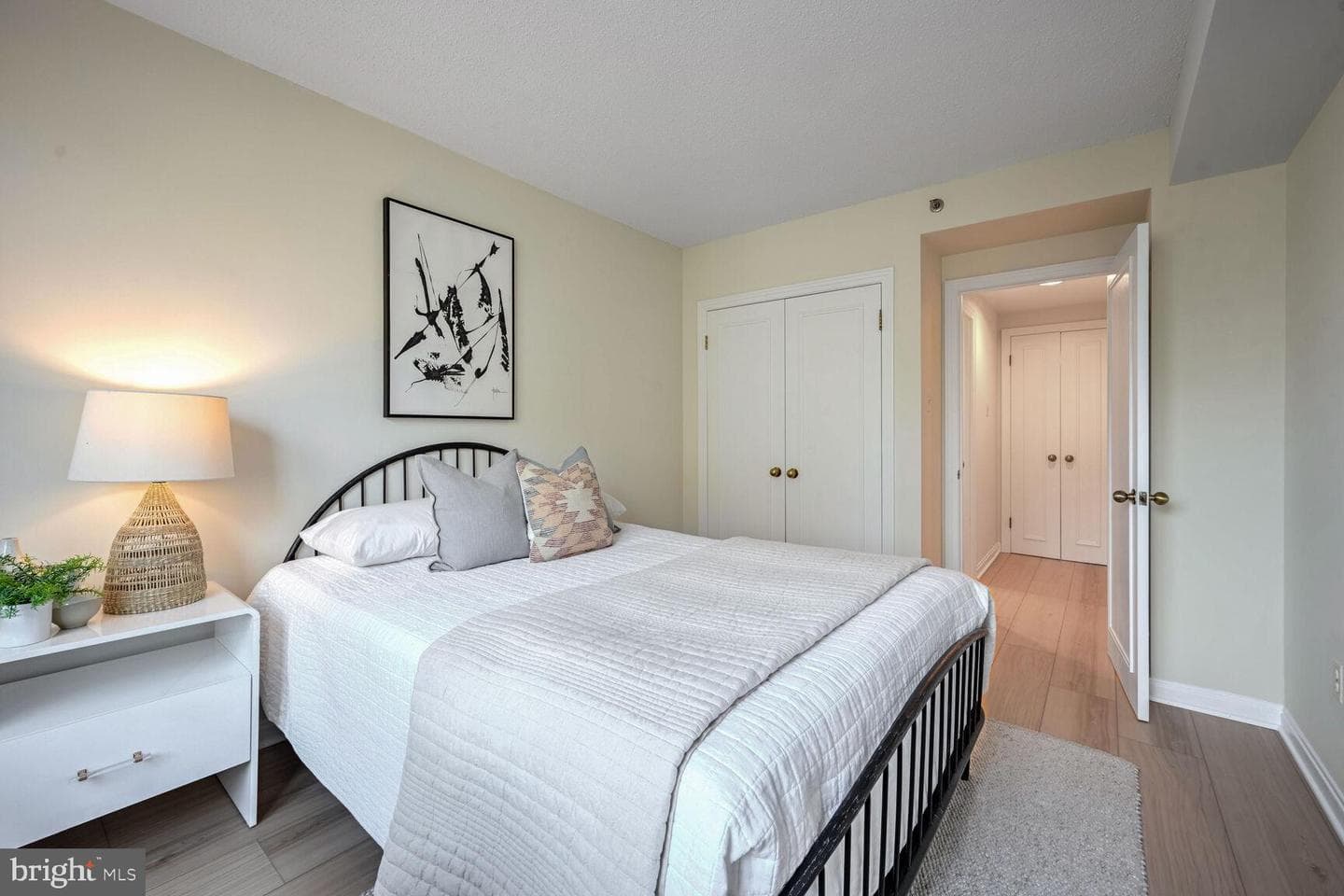 4550 North Park Avenue #810 photo 21