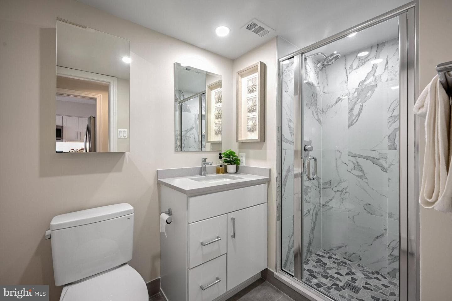 4550 North Park Avenue #810 photo 22