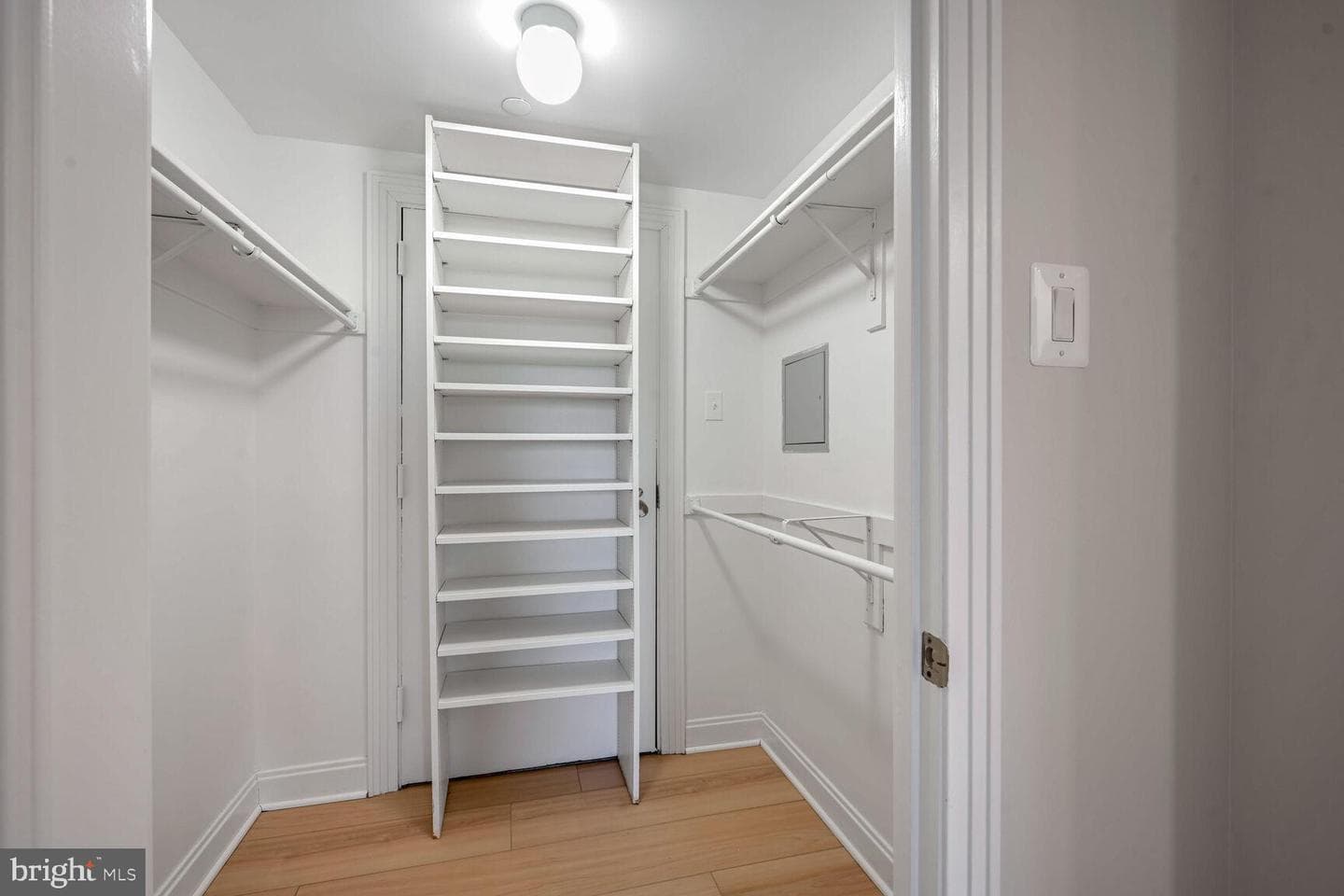 4550 North Park Avenue #810 photo 23