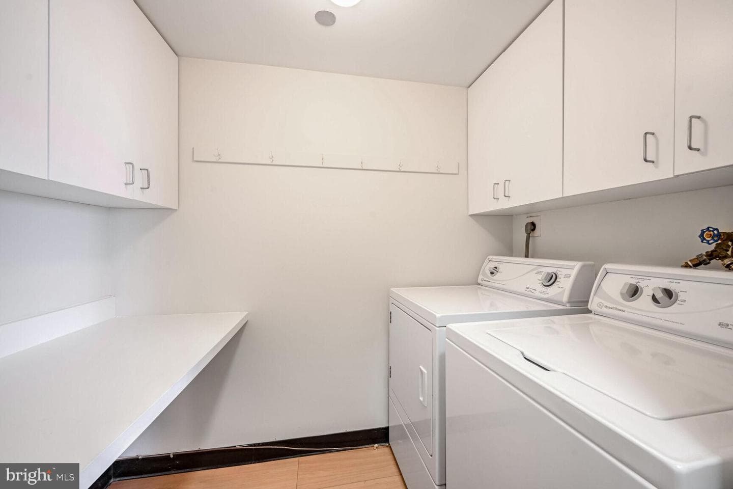 4550 North Park Avenue #810 photo 28