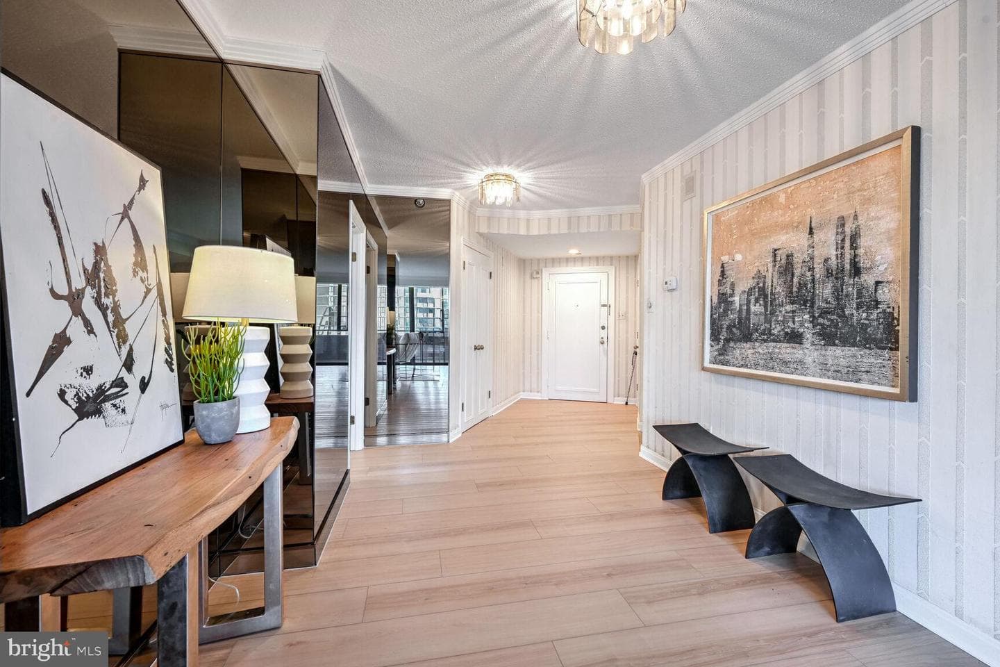 4550 North Park Avenue #810 photo 3