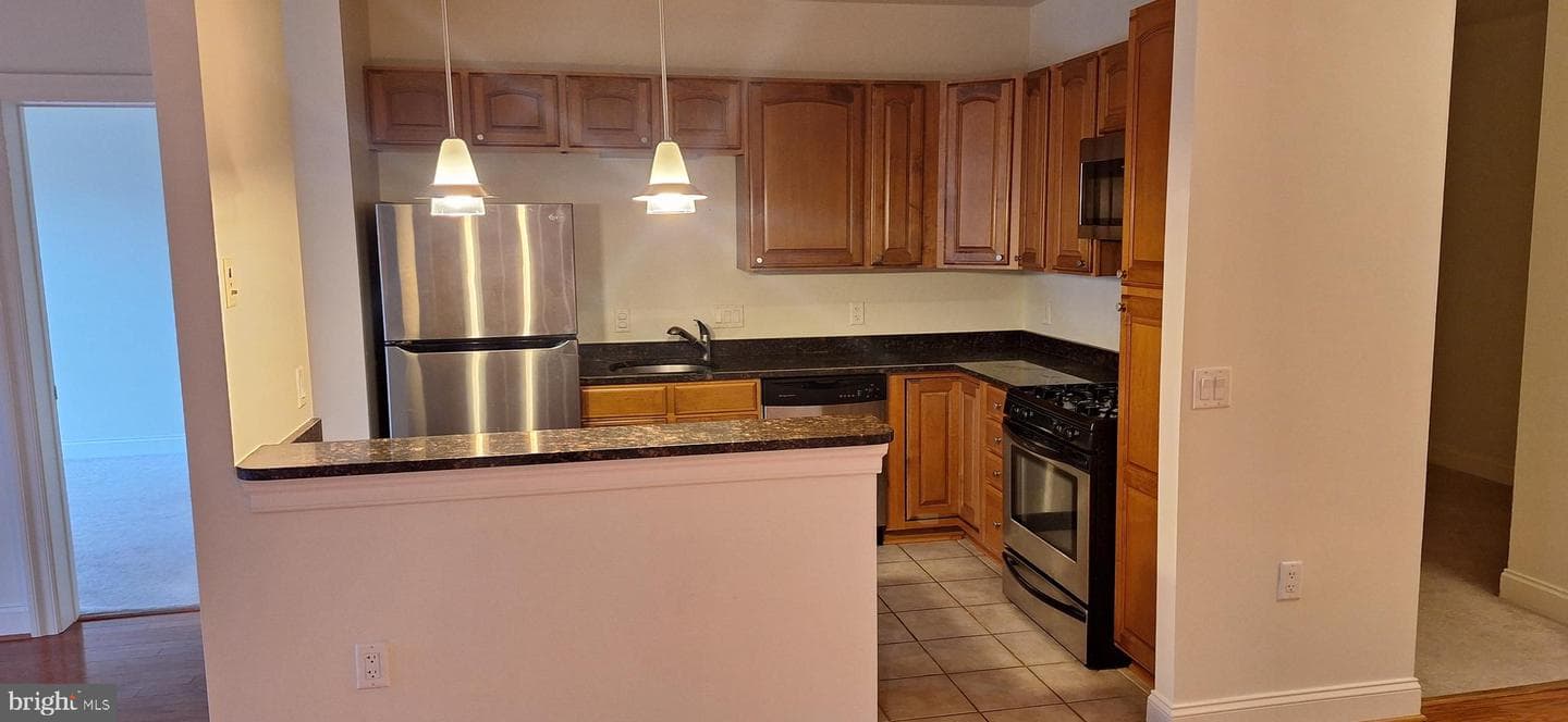 38 Maryland Avenue #435 photo 13