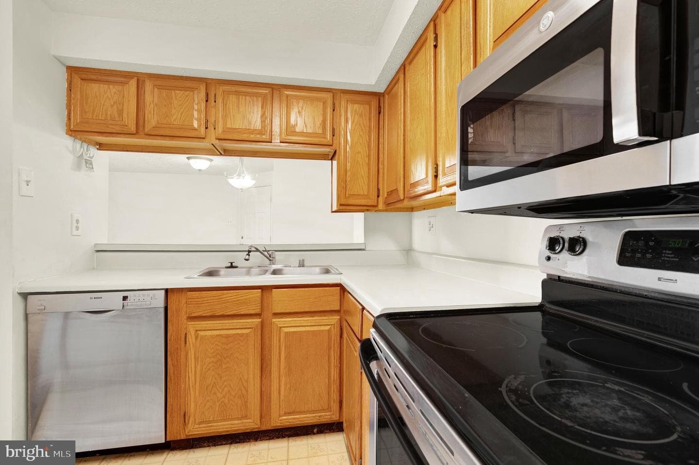 26015 Brigadier Place #m photo 14