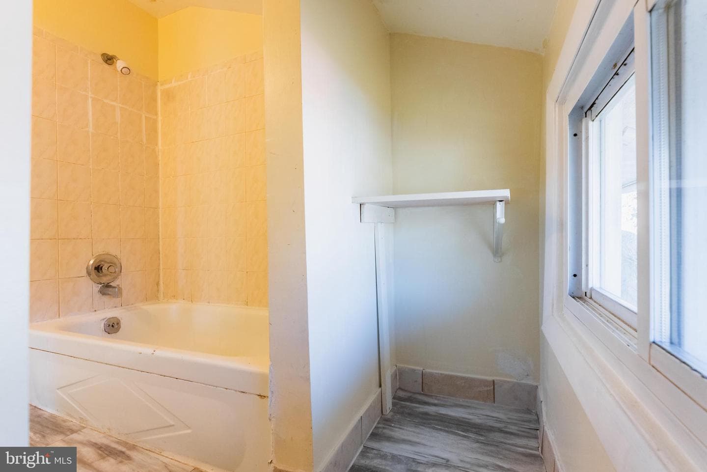 202 Nimitz Avenue photo 27