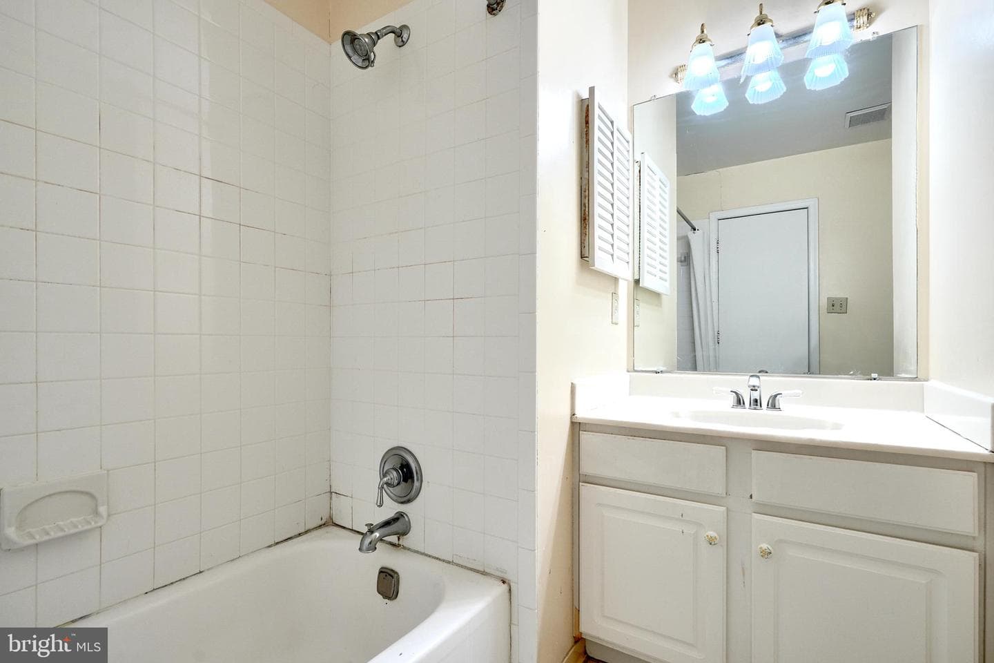 6779 Surreywood Lane photo 18