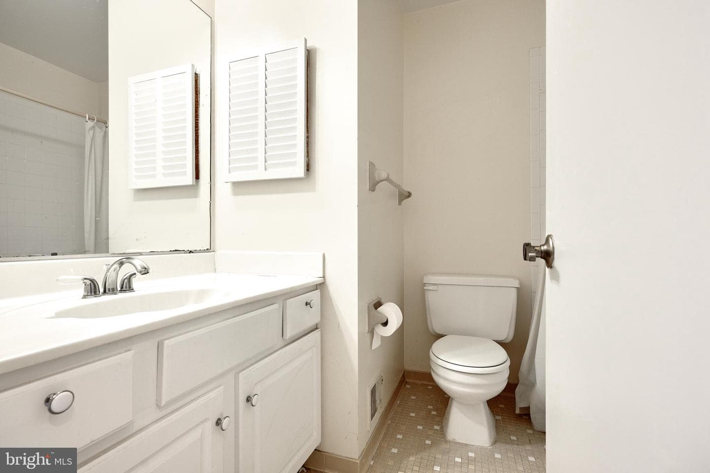 6779 Surreywood Lane photo 24
