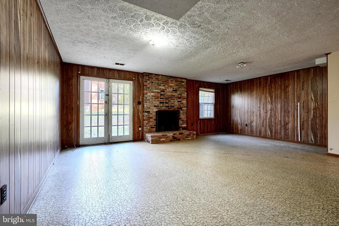 6779 Surreywood Lane photo 27