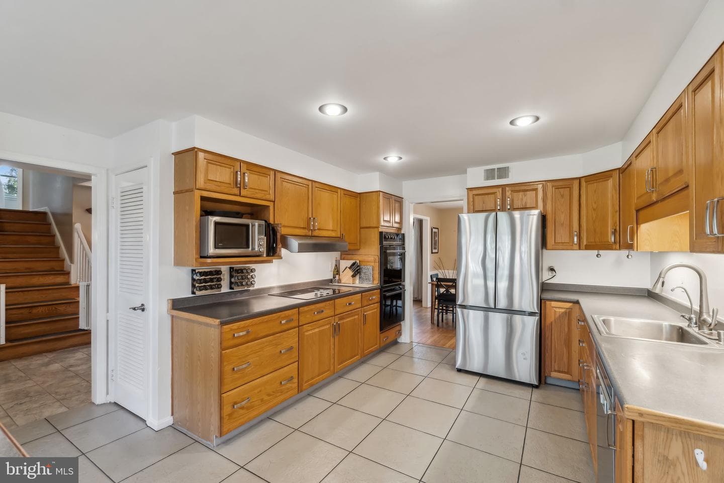 4212 Flower Valley Drive photo 3