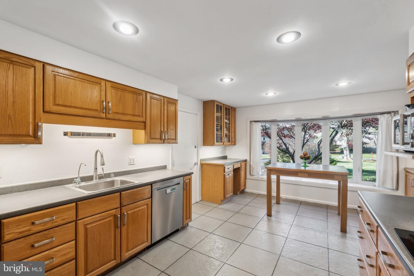 4212 Flower Valley Drive photo 5