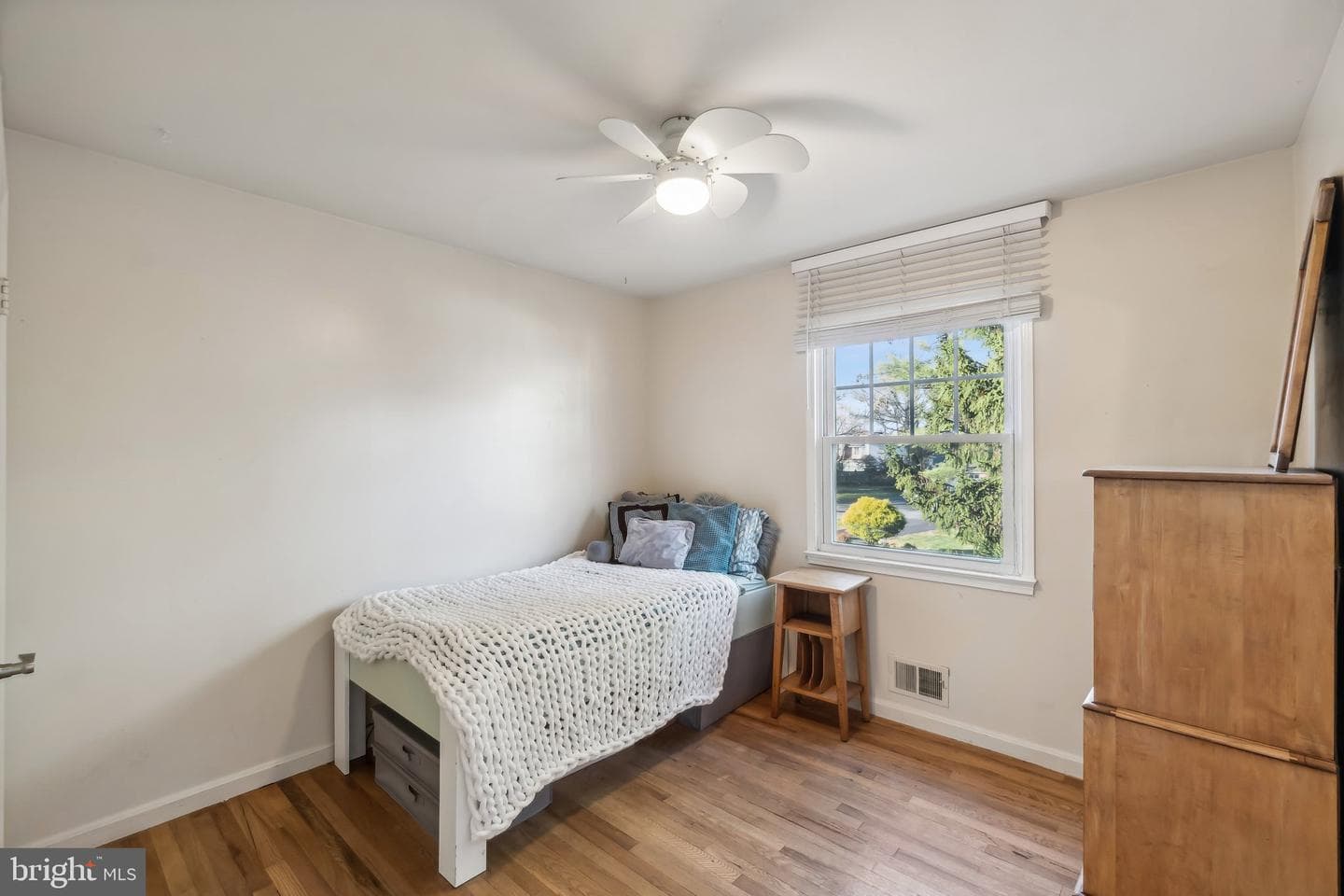 4212 Flower Valley Drive photo 9