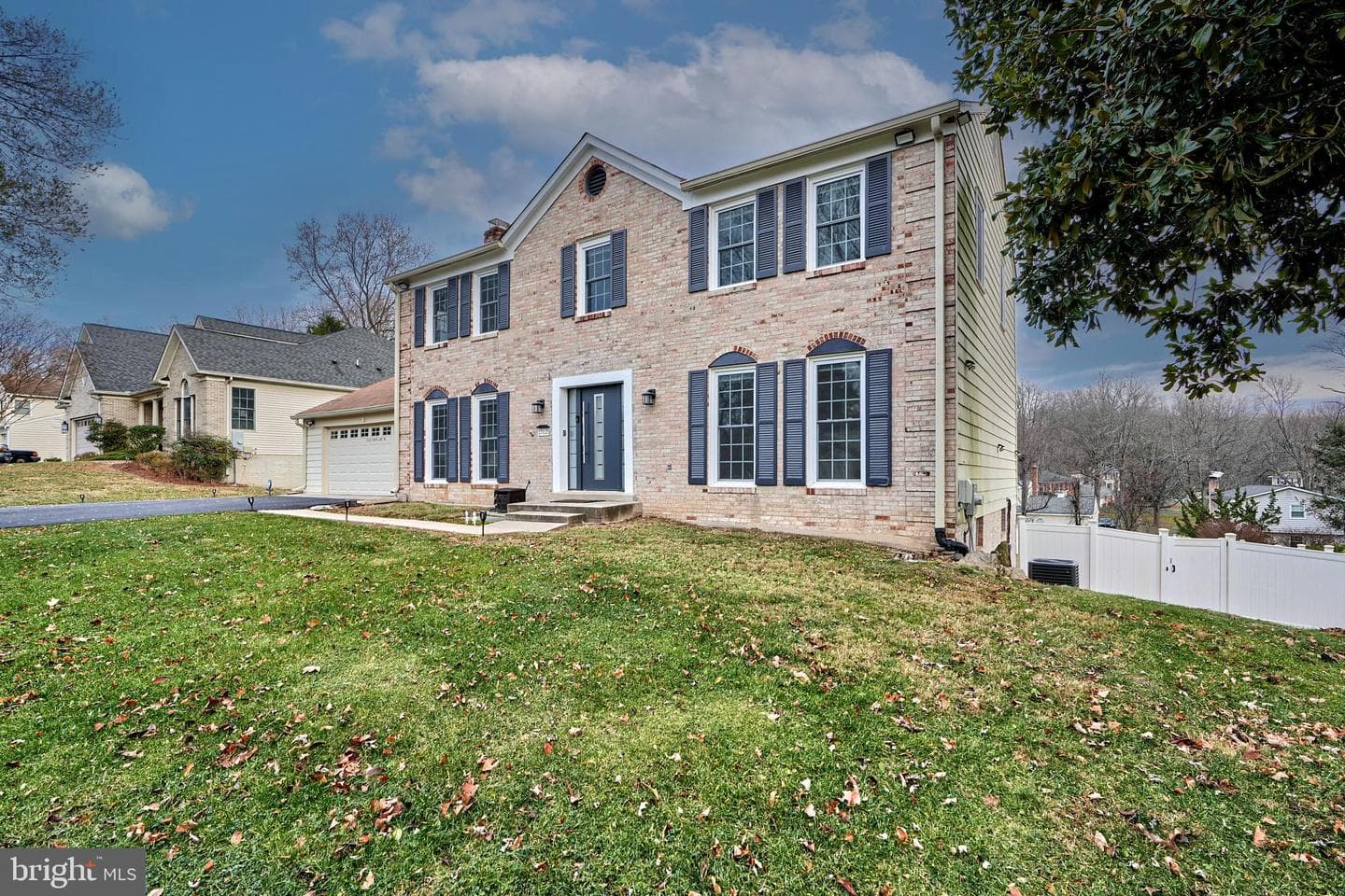 15125 Manor Lake Drive photo 2