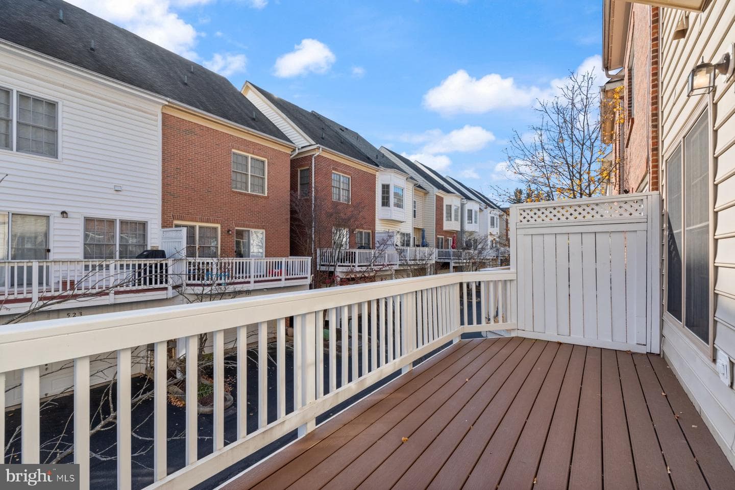 522 Fallsgrove Drive photo 24