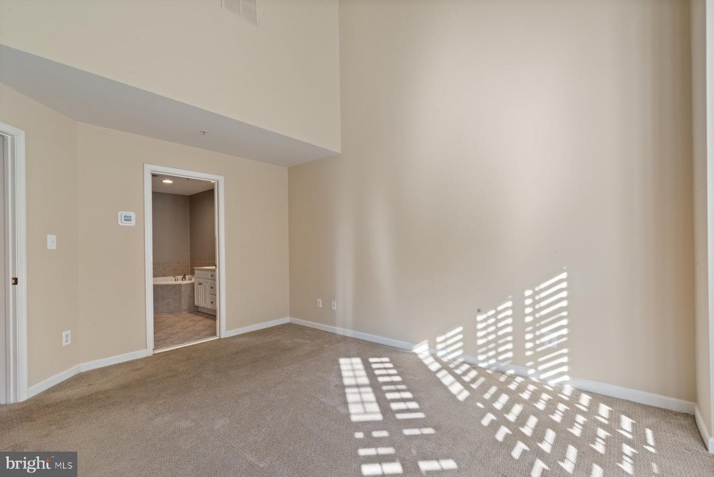 522 Fallsgrove Drive photo 35