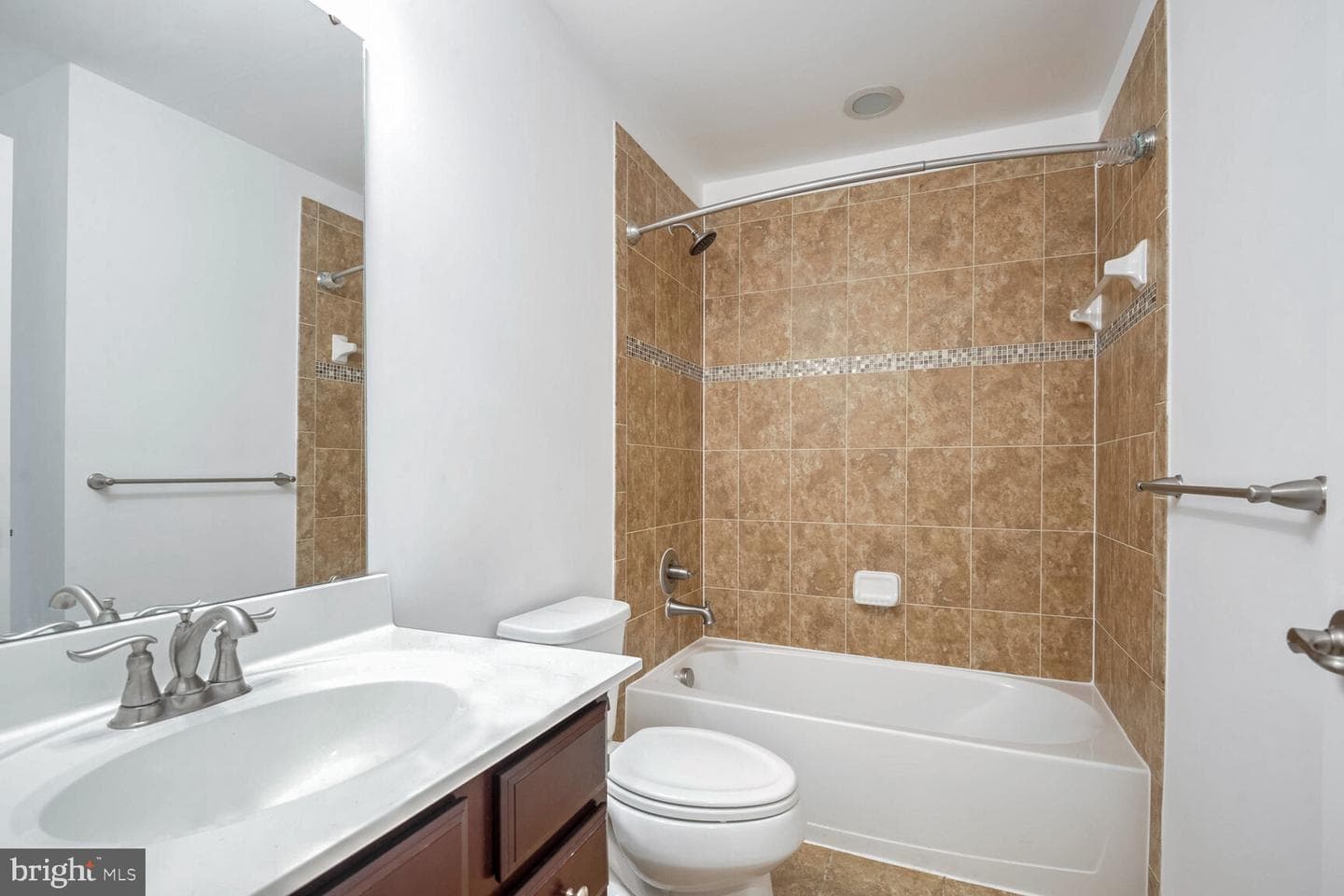 22417 Sweetspire Drive photo 14
