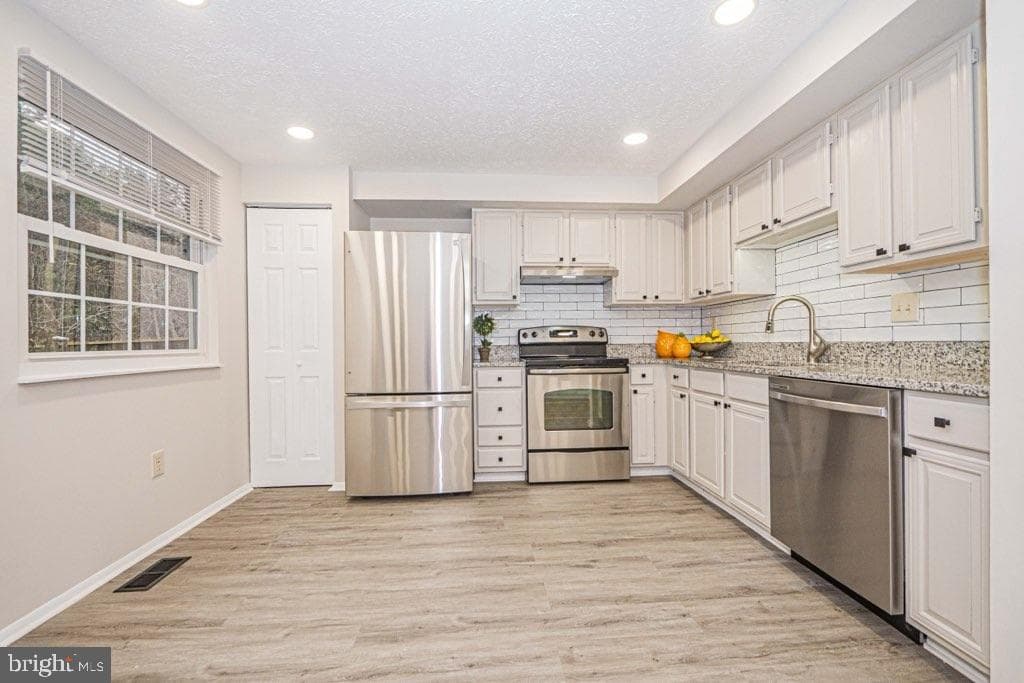 17204 Epsilon Place photo 11
