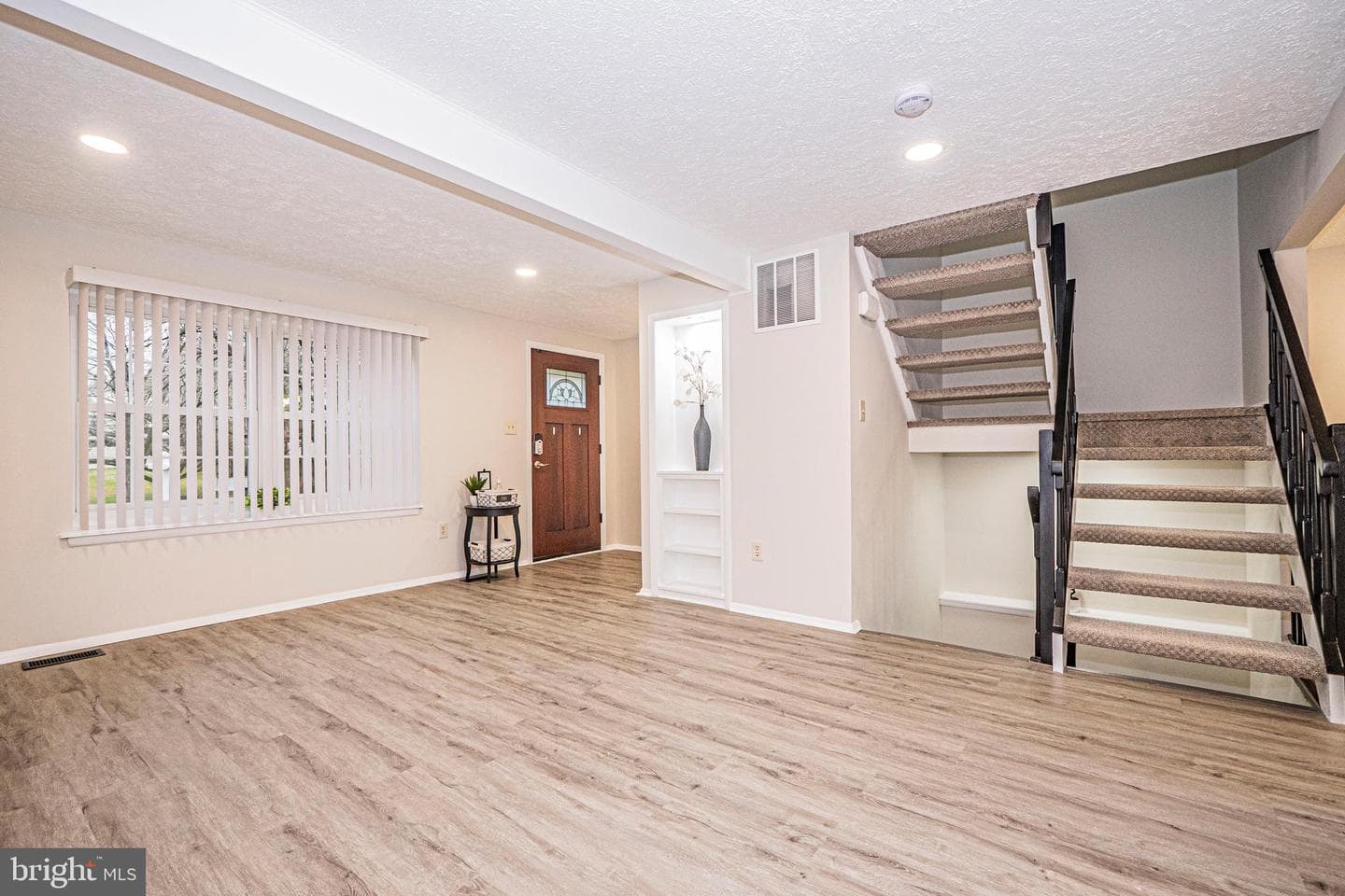 17204 Epsilon Place photo 4