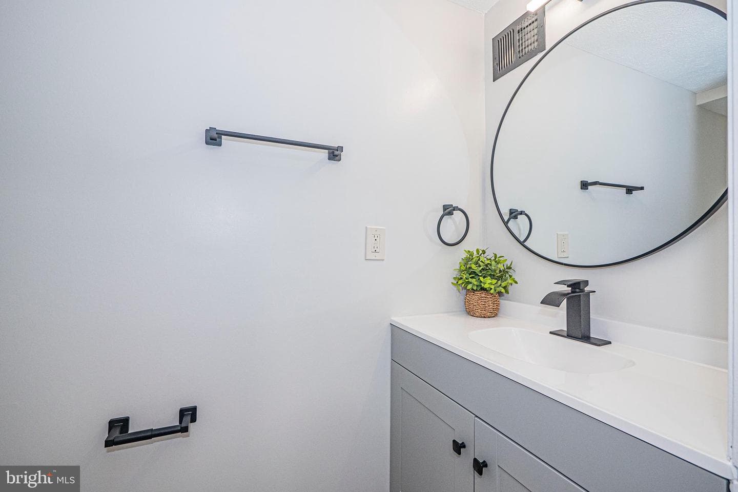 17204 Epsilon Place photo 40