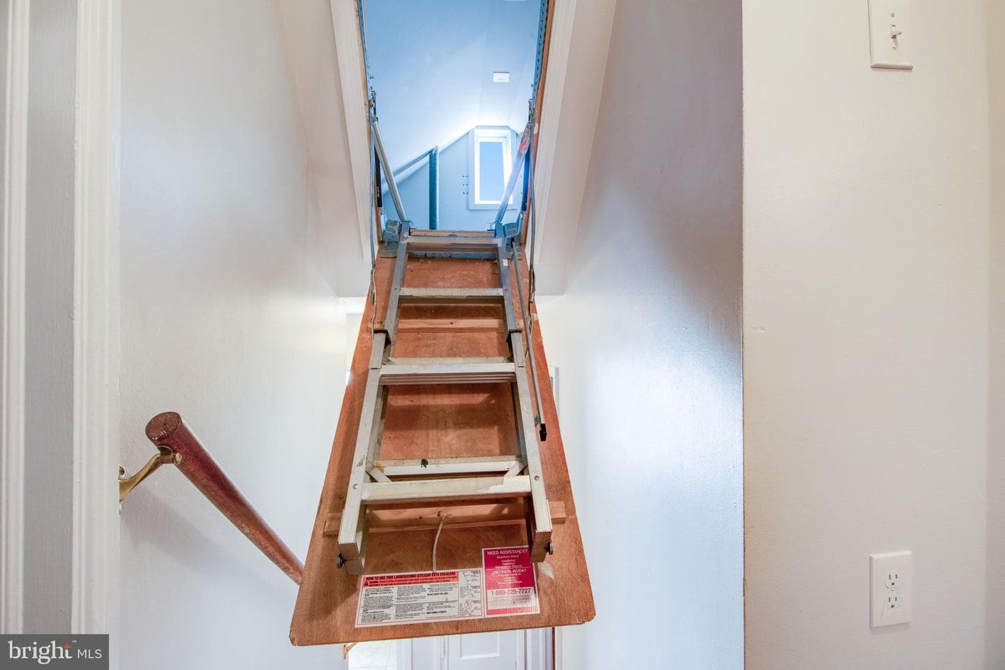 1109 Carson Street photo 15
