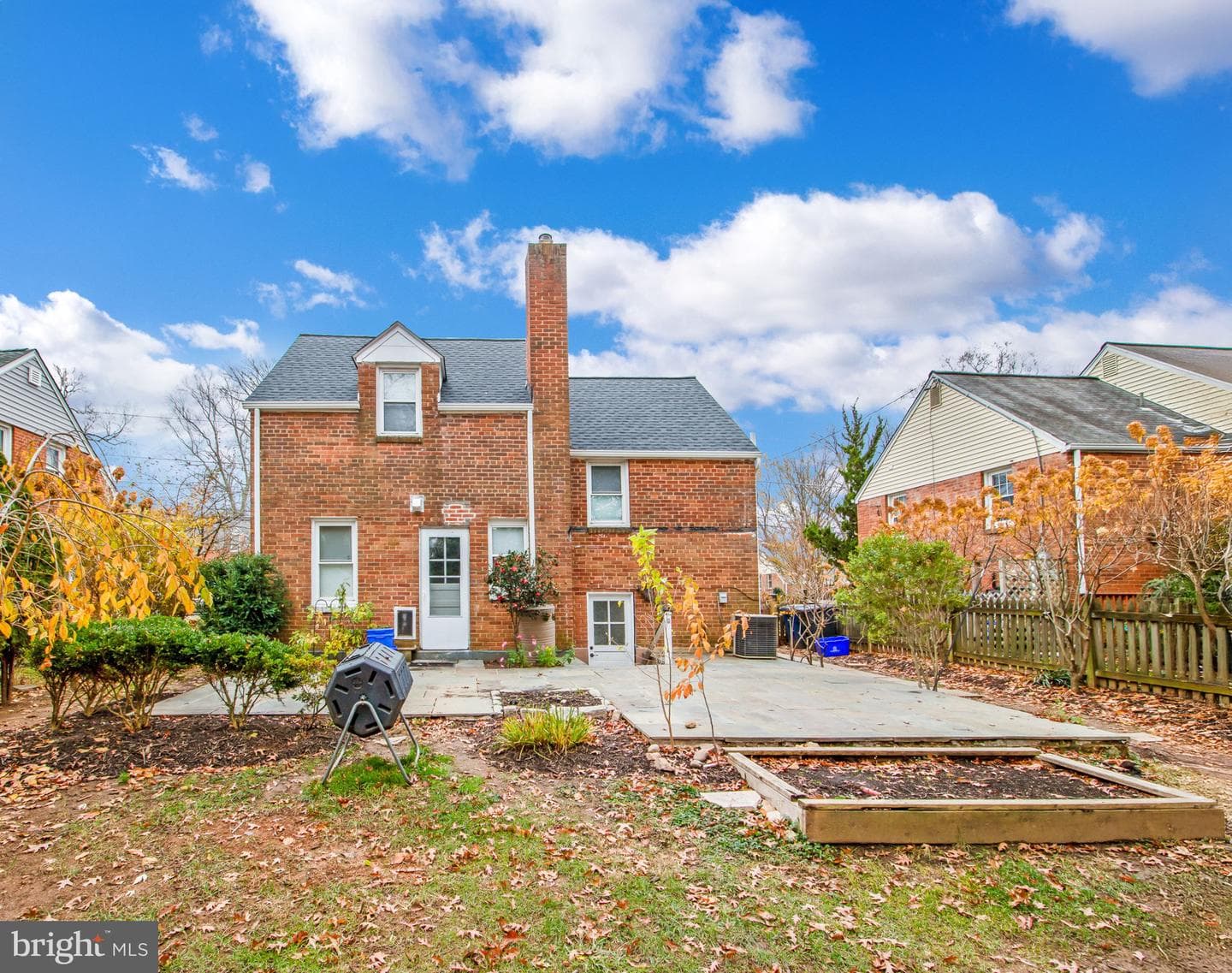 1109 Carson Street photo 2