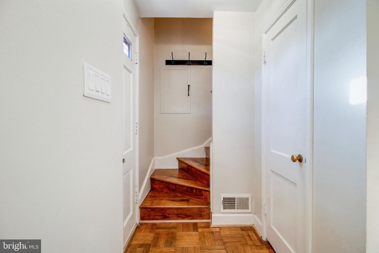 1109 Carson Street photo 24