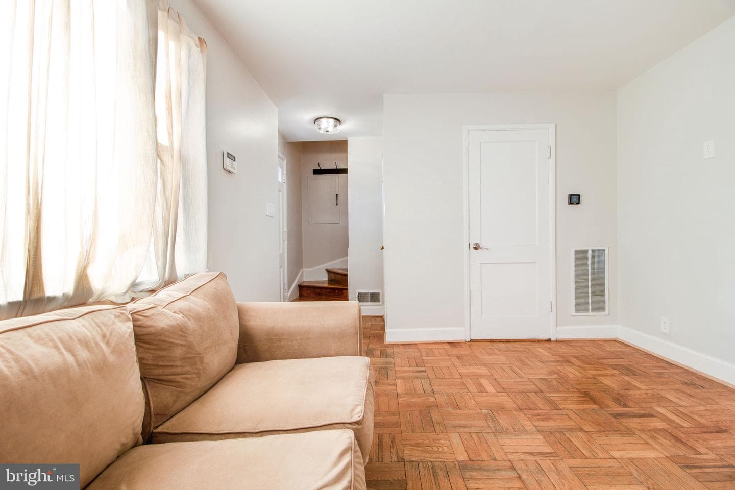 1109 Carson Street photo 31