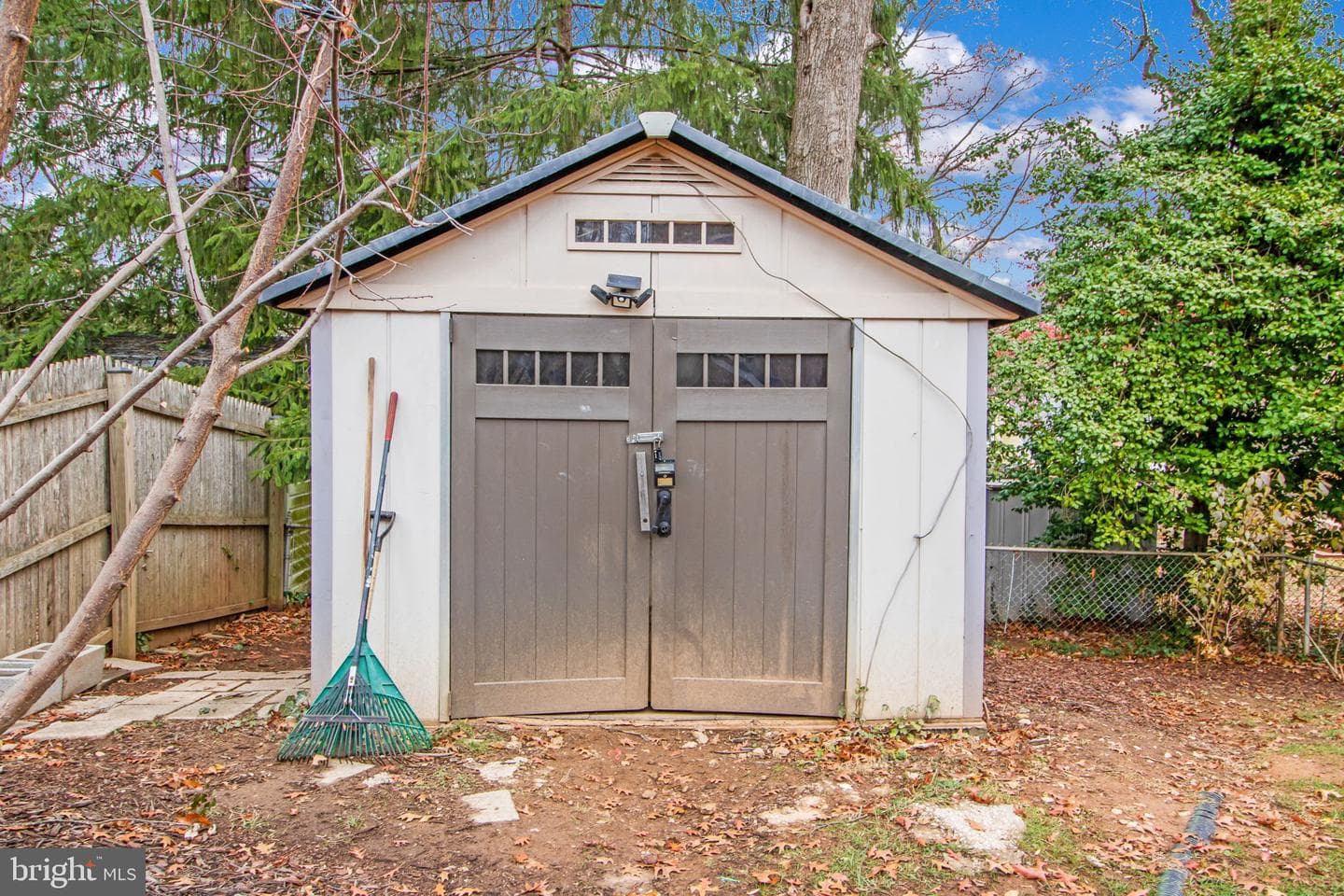 1109 Carson Street photo 39