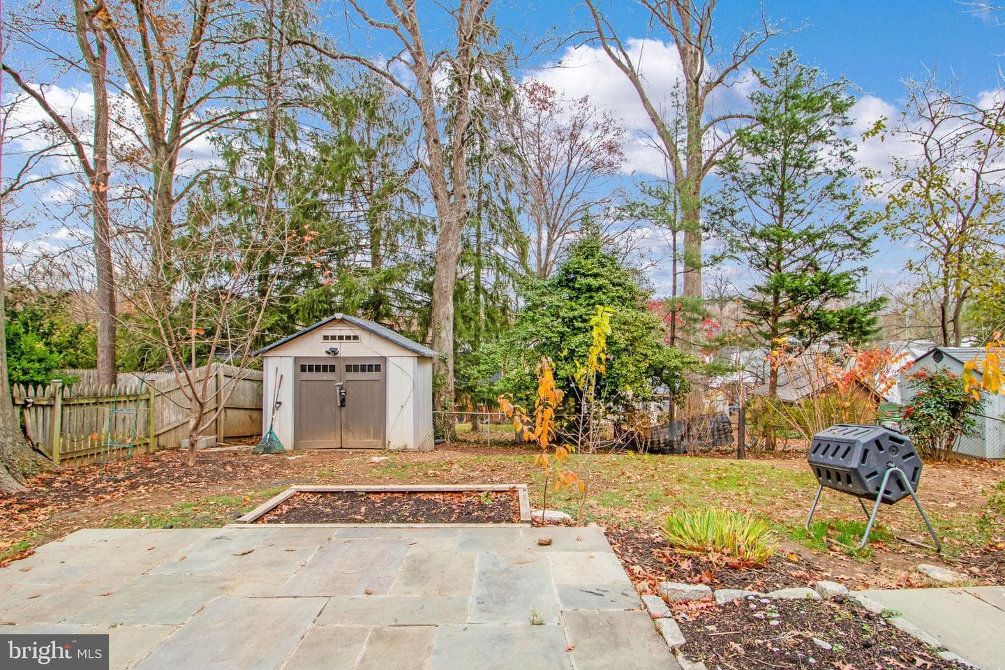 1109 Carson Street photo 40